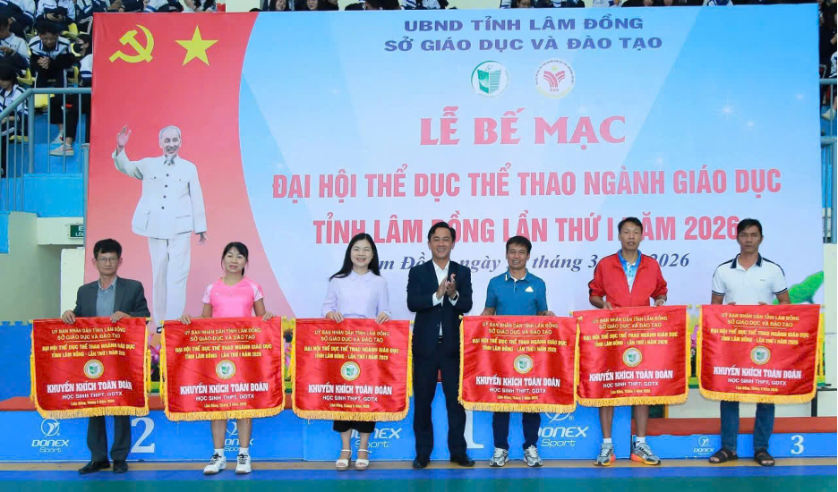 Khẳng định vị thế toàn diện và tinh thần sáng tạo trường THPT Phan Bội Châu – Di Linh