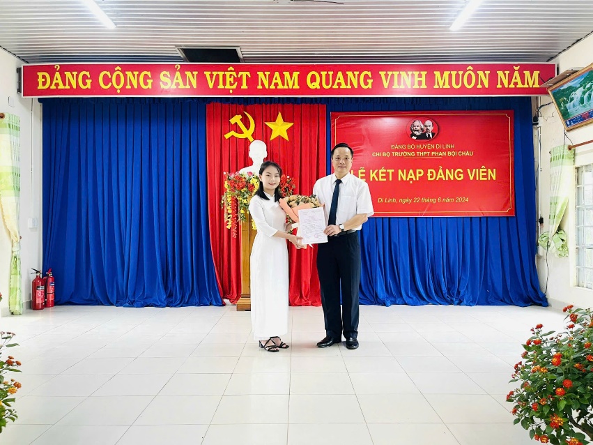 Điểm sáng trong xây dựng tổ chức cơ sở đảng tại trường THPT Phan Bội Châu – Di Linh